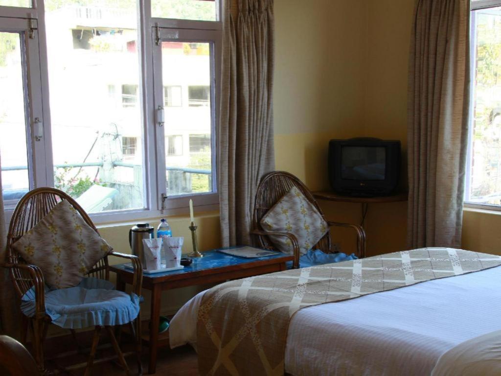 Fairmount Hotel Pokhara Ngoại thất bức ảnh