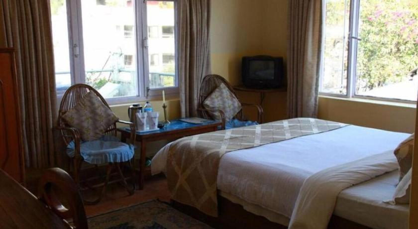 Fairmount Hotel Pokhara Ngoại thất bức ảnh