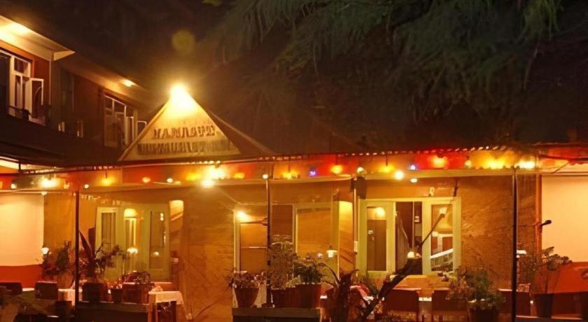 Fairmount Hotel Pokhara Ngoại thất bức ảnh