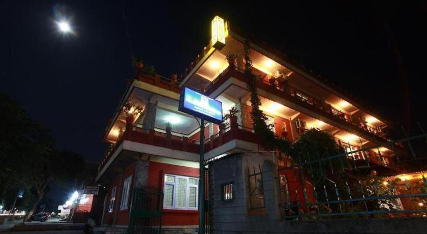 Fairmount Hotel Pokhara Ngoại thất bức ảnh