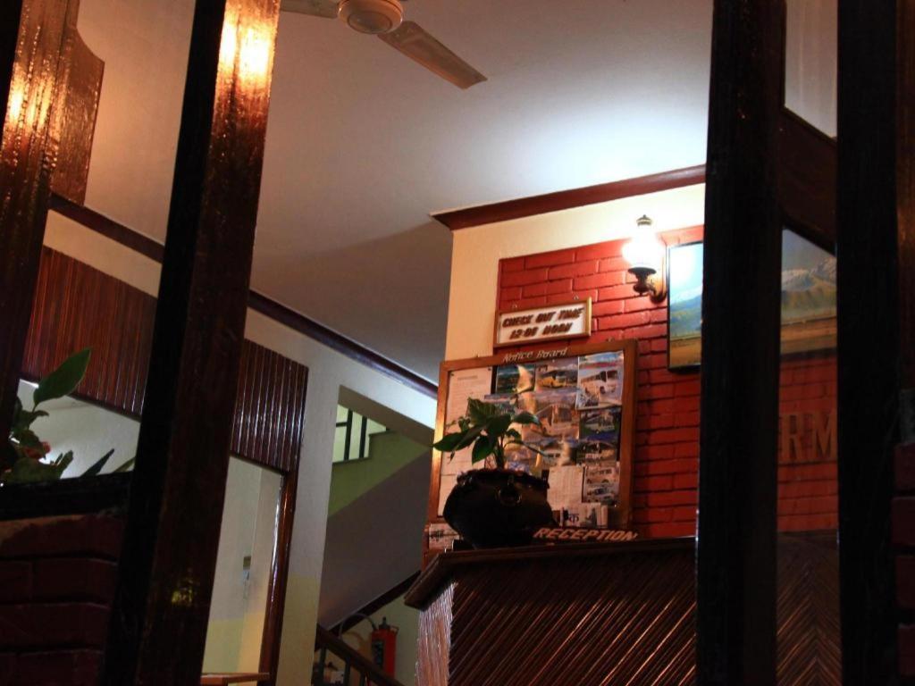 Fairmount Hotel Pokhara Ngoại thất bức ảnh